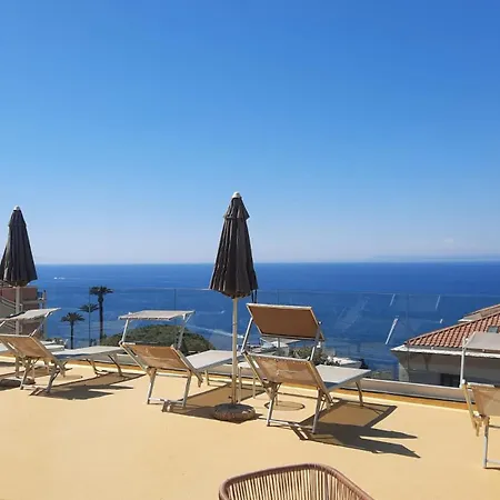 La Meridiana Hotell 3*