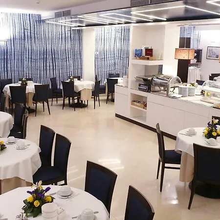 La Meridiana Hotell 3*