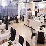 拉梅里狄亚娜酒店 4*